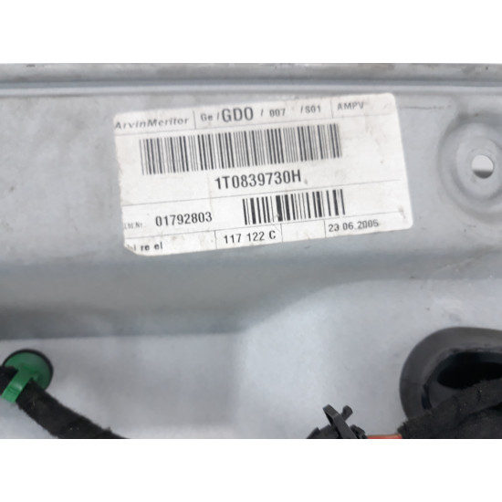 Macara geam electric dreapta spate CU MOTORAS VOLKSWAGEN TOURAN (1T1, 1T2) [ 2003 - 2010 ] OEM 1T0839756E