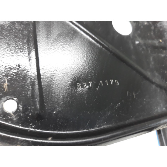 Rama portiera cu macara geam electric dreapta fata AUDI A3 (8L1) [ 1996 - 2006 ] 8271179 OEM 8L3837398  119024113