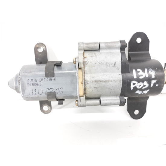 Motoras macara geam stanga spate CHRYSLER VOYAGER 4 / U10724G OEM 7746804601