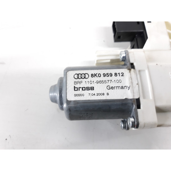 Motoras dreapta spate macara geam AUDI A4 IV (8K2, B8) [ 2007 - 2015 ] OEM 8K0959812