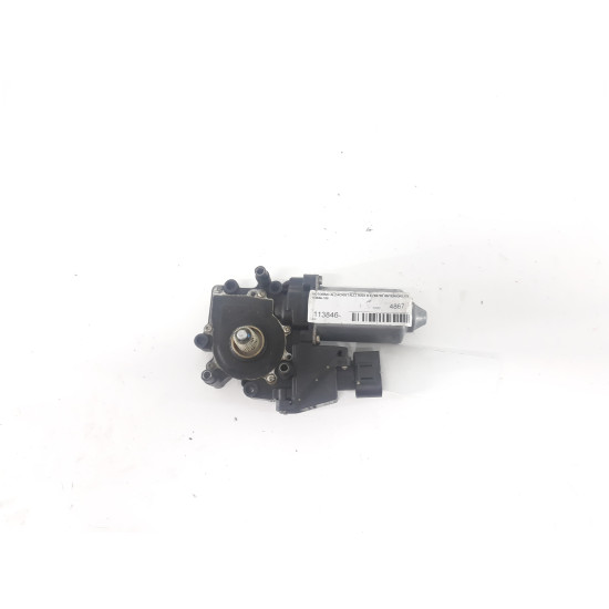 Motoras Dreapta Fata Audi A4 B5  113846100