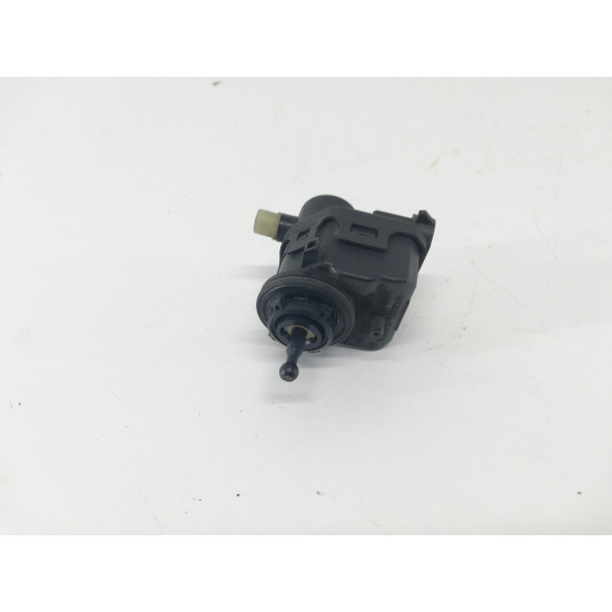 Reglaj faruri Nissan Pathfinder II Hella 7700420737