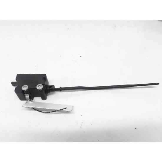 Motoras deschidere usita rezervor BMW Seria 3 E91 Cod 67116987632