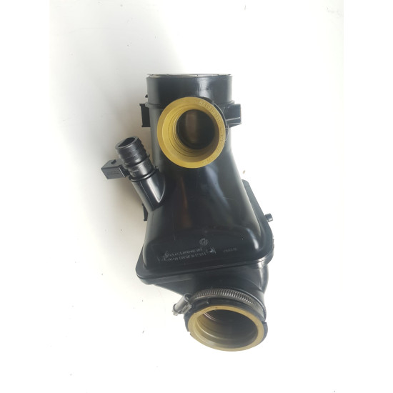 Tubulatura intercooler Mercedes GLA X156 Uzat MERCEDES A6510900609