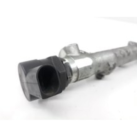 Rampa injectoare BMW E46 2.0 D 2005 SH BOSCH 0445214030
