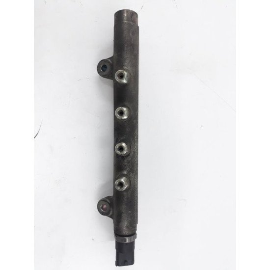 Rampa injectoare Alfa Romeo 147 1.9 JTD SH BOSCH 0445214040