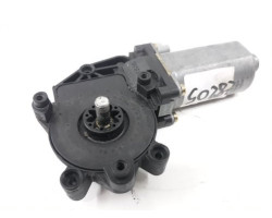 Motoras regulator geam portiera stanga fata CITROËN BERLINGO Box (M_) [ 1996 - 2011 ] BOSCH 0130821915