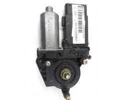 stanga fata VOLKSWAGEN PASSAT (3B3) [ 2000 - 2005 ] BOSCH 0130821695