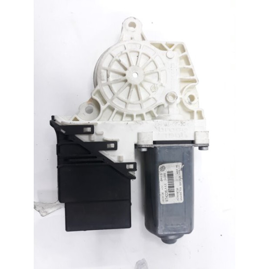 Motoras macara geam dx ant Volkswagen Passat B6 SH BOSCH 974226111