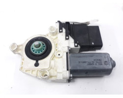 Motoras macara geam dx ant Volkswagen Passat B6 SH BOSCH 974226111
