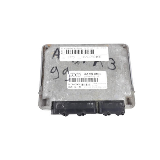 Calculator motor ECU AUDI A3 1.6 Benzina (8L1) [ 1996 - 2006 ] Siemens 5WP432403 OEM 06A906019E
