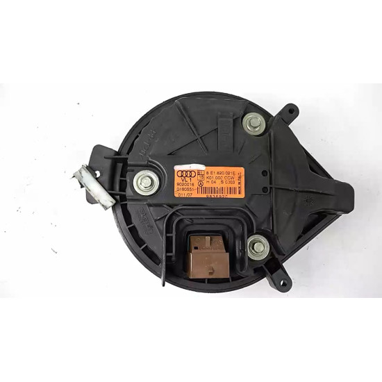 Ventilator habitaclu AUDI A4 (8H7, B6, 8HE, B7) [ 2002 - 2009 ] AUDI OEM 8E1820021E