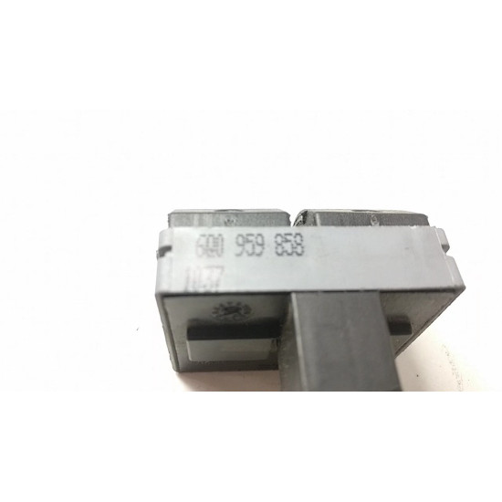 Butoane geamuri electrice Volkswagen Polo 9N 2002-2009 SH 6q0959858