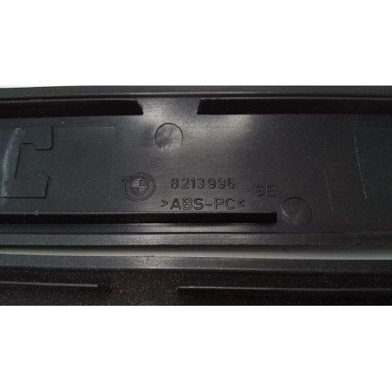 Set stanga / dreapta Ornamente  exterioare portiera fata BMW E46 1999 SH 8213995 / 8213996