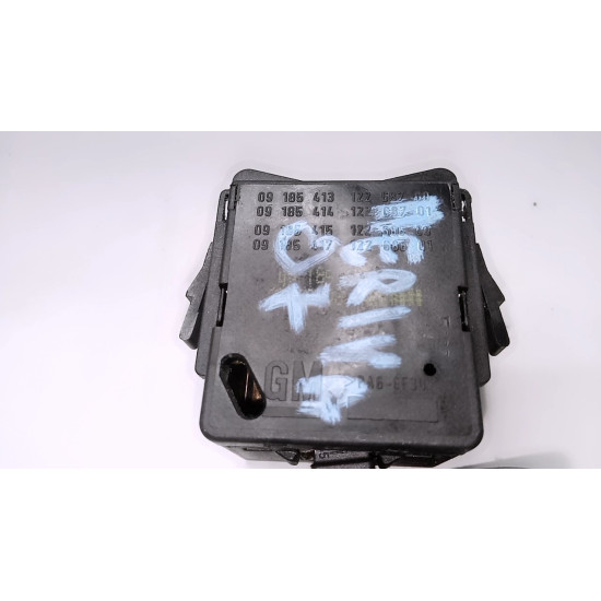 Maneta stergatoare Opel Corsa C 2000-2005 SH 12268700