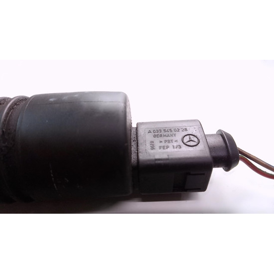 Pompita lichid parbriz Mercedes M-Class  ML W-163 din 2003, motor 4.0 DSH a0335450228