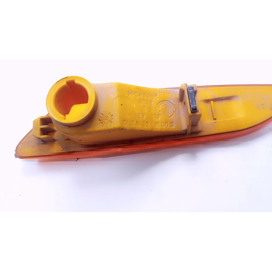 Semnalizatoare laterale dreapta  Alfa Romeo 156 2001 SH 02131000