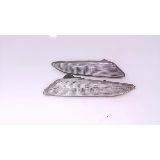 Set semnalizare laterale stanga / dreapta Alfa Romeo 147 (937) 10.2004-05.2010# Afla Romeo 156 (932) 11.1997-09.2005# Lancia Ypsilon (846) 06.2011-, Delta 07.2008-# Fiat Tipo 04.2016-  SH 60686516
