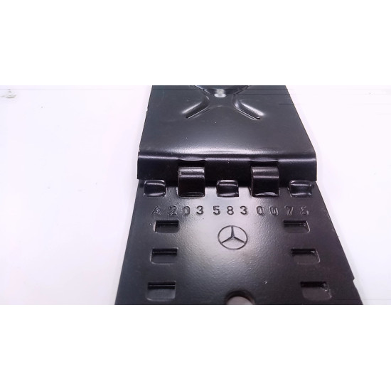 Opritor roata Mercedes Vaneo  W203 W204 W209 W212 SH a2035830075