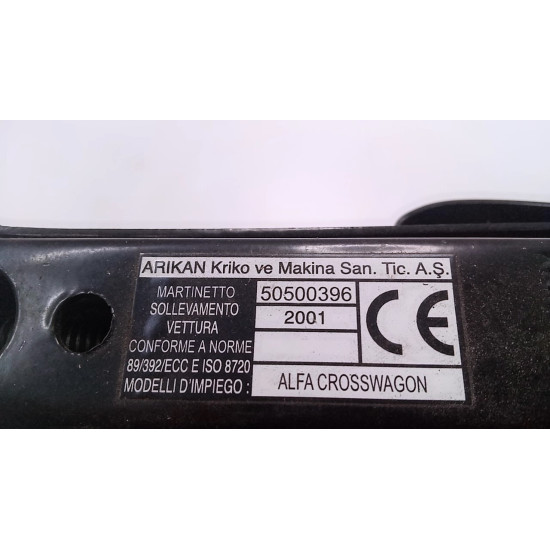 Cric  Alfa Romeo 156 SH 50500396