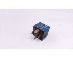 Relee BMW E30 320 i (1985 - 1991, 2 l, 95 kw) BMW 5 Touring (E34) 520 i (1991 - 1997, 2,0 l, 110 kw) SH 61311378786