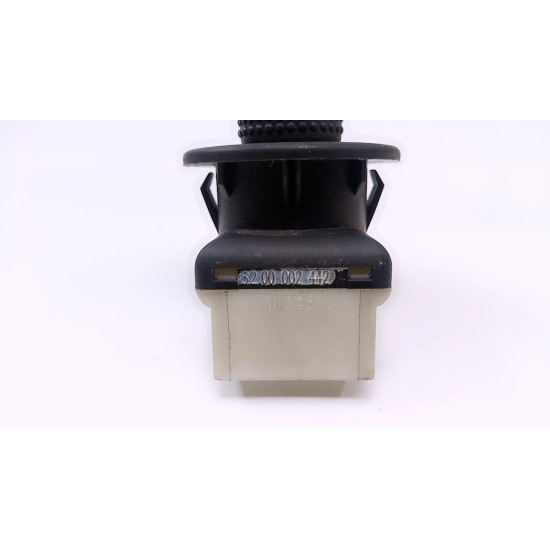 Comutator reglaj oglinzi Renault Megane 2 2004 DACIA SANDERO 1.5 dCi (2008 - -, 1,5 l, 63 kw) RENAULT LAGUNA II (BG0/1_) (2001 - 2007) 1.9 dCi (BG08, BG0G) (2001 - -, 1,9 l, 88 kw)  SH 8200002442