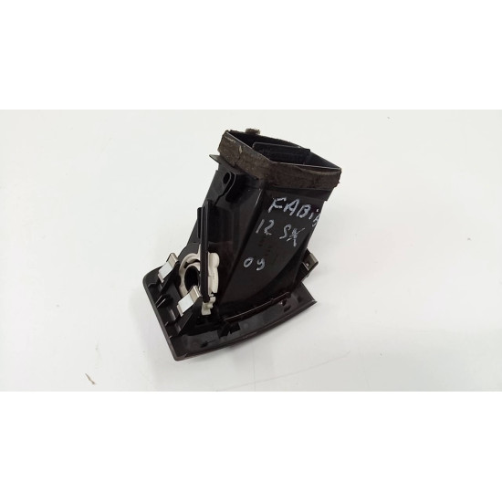 Grila ventilatie stanga Skoda Fabia 2009 5j0819701d19s