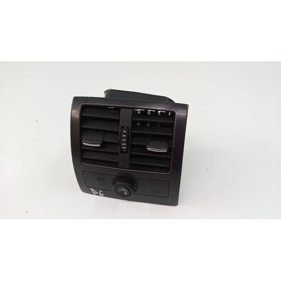 Gura ventilatie Audi A6 2006 4b0819203