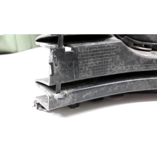 Grila proiector dreapta VOLKSWAGEN PASSAT (362) [ 2010 - 2014 ] OEM 3AA853666