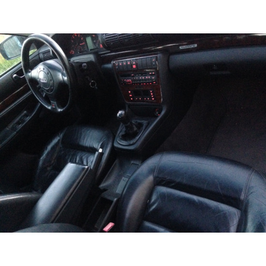 Dezmembrez / Piese Audi A4 b5 1.9 TDI 115 CP 85 KW 