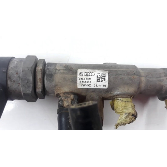 Rampa injectoare Volkswagen Passat B7 2.0 TDI CFH CFF CFG SH VW 03L089M CFH CFF CFG