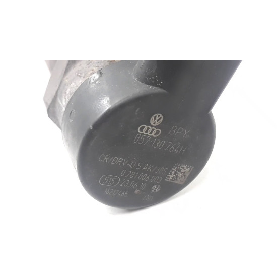 Rampa injectoare Volkswagen Passat B7 2.0 TDI CFH CFF CFG SH VW 03L089M CFH CFF CFG