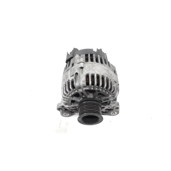 Alternator Volkswagen Golf 5 1.4Benzina SH VALEO 036903024H