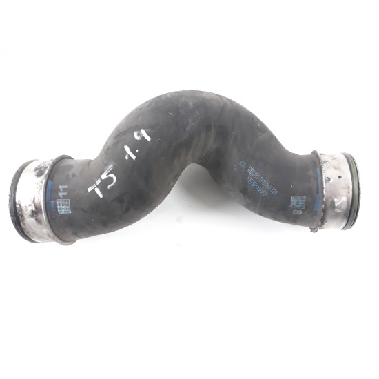 Furtun intercooler turbo VOLKSWAGEN TRANSPORTER V Platform/Chassis (7JD, 7JE, 7JL, 7JY, 7 VW 7H0 145 709