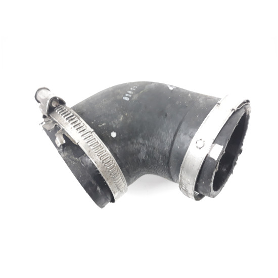 Furtun intercooler turbo VOLKSWAGEN TRANSPORTER V Platform/Chassis (7JD, 7JE, 7JL, 7JY, 7 VW