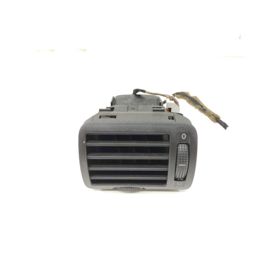 Gura ventilatie VW Passat B5.5 3B0 819 703D