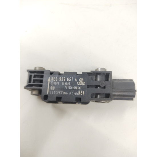 Senzor Impact Audi A4 B7 8E0959651A