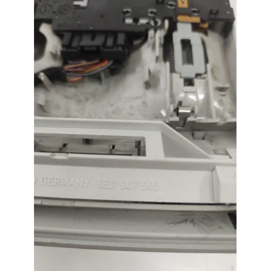 Plafoniera Audi A4 B7 8E0947565