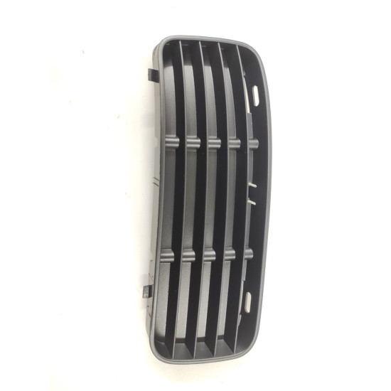 Grila proiector DX VW CADDY II Box (9K9A) [ 1995 - 2004 ] SEAT CORDOBA VARIO (6K5) [ 2000 - 2002 ] 6K585666A