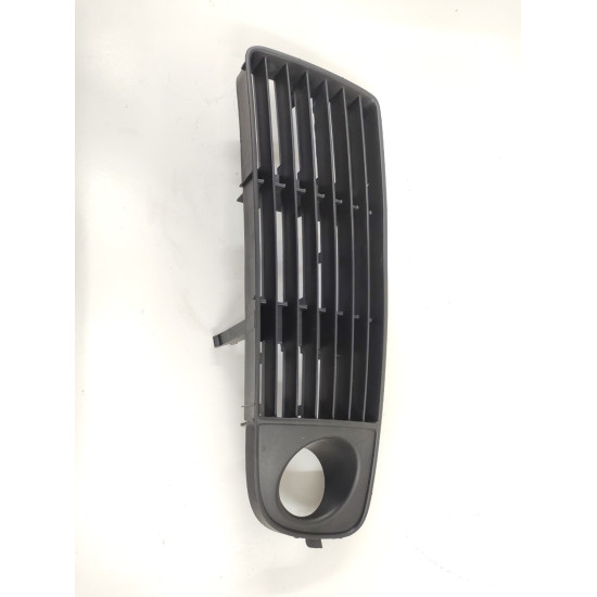 Grila proiector SX AUDI A6 II (4B2, 4B4, C5) [ 1997 - 2005 ] 4B0807681G