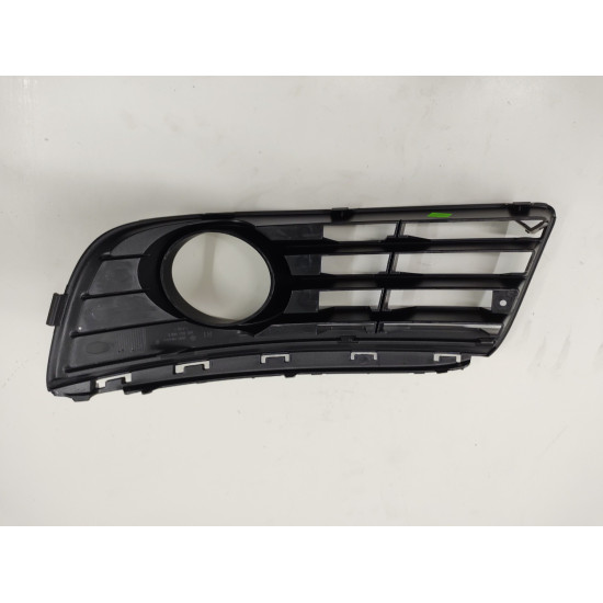 Lampa ceata dreapta fata VOLKSWAGEN JETTA III 1K2 2004 - 2010 1K0853666E