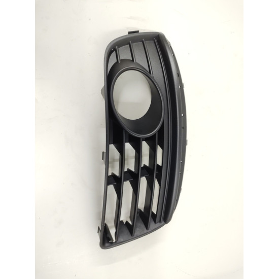 Lampa ceata dreapta fata VOLKSWAGEN JETTA III 1K2 2004 - 2010 1K0853666E