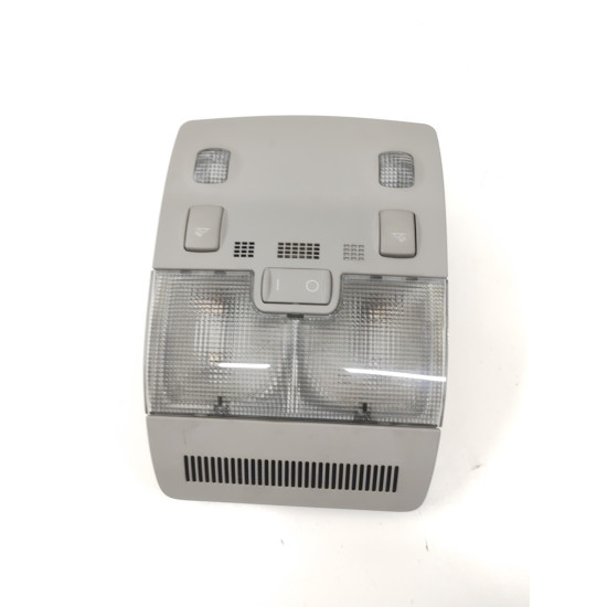 Plafoniera AUDI A4 II (8E2, B6) [ 2000 - 2005 ] 8E0947135A
