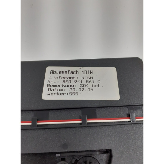 Spatiu depozitare AUDI A3 II (8P1) [ 2003 - 2013 ] 8P0941561G