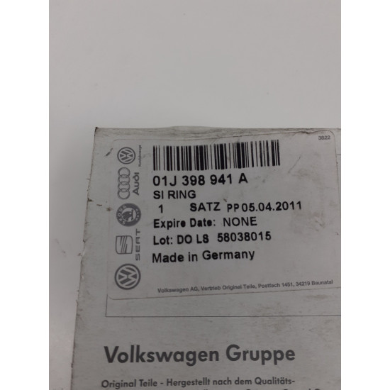 Clipsuri fixare AUDI A4 II (8E2, B6) [ 2000 - 2005 ] 01J398941A