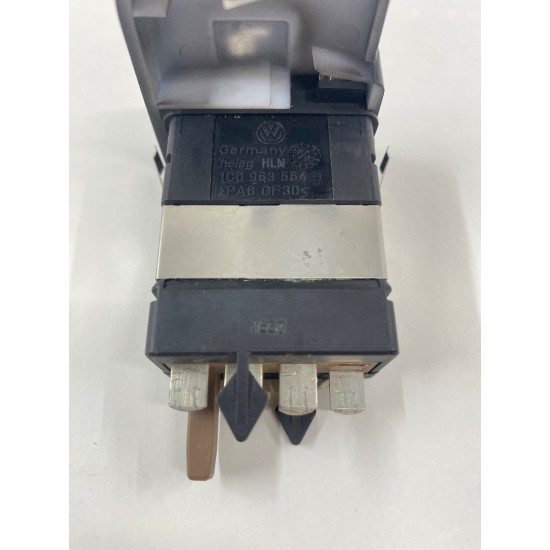 Buton incalzire scaun VW NEW BEETLE (9C1, 1C1) [ 1998 - 2010 ] OEM 1C0963564B
