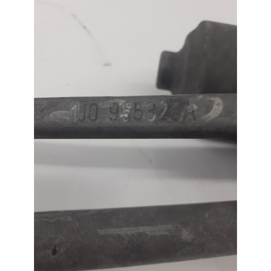 Ansamblu stergator cu motoras VW GOLF IV (1J1) [ 1997 - 2007 ] OEM 1J1955023C