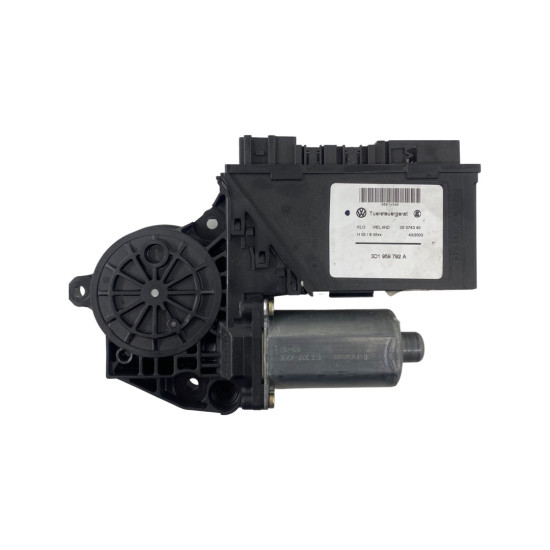 Motoras dreapta fata PORSCHE CAYENNE 9PA 2002 - 2010, Other BOSCH 0130821765  3D1959792A