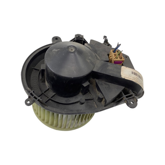 Ventilator habitaclu VW PASSAT (B5) [ 2000 - 2005 ] OEM 8D1820021