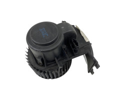 Aeroterma / Ventilator habitaclu VW TRANSPORTER V Bus 1.9 TDI (7HB, 7HJ, 7EB, 7EJ, 7EF, 7EG, 7HF, 7EC) [ , VW TRANSPORTER V Box (7HA, 7HH, 7EA, 7EH) [ 2003 - > ] OEM 7E1820021